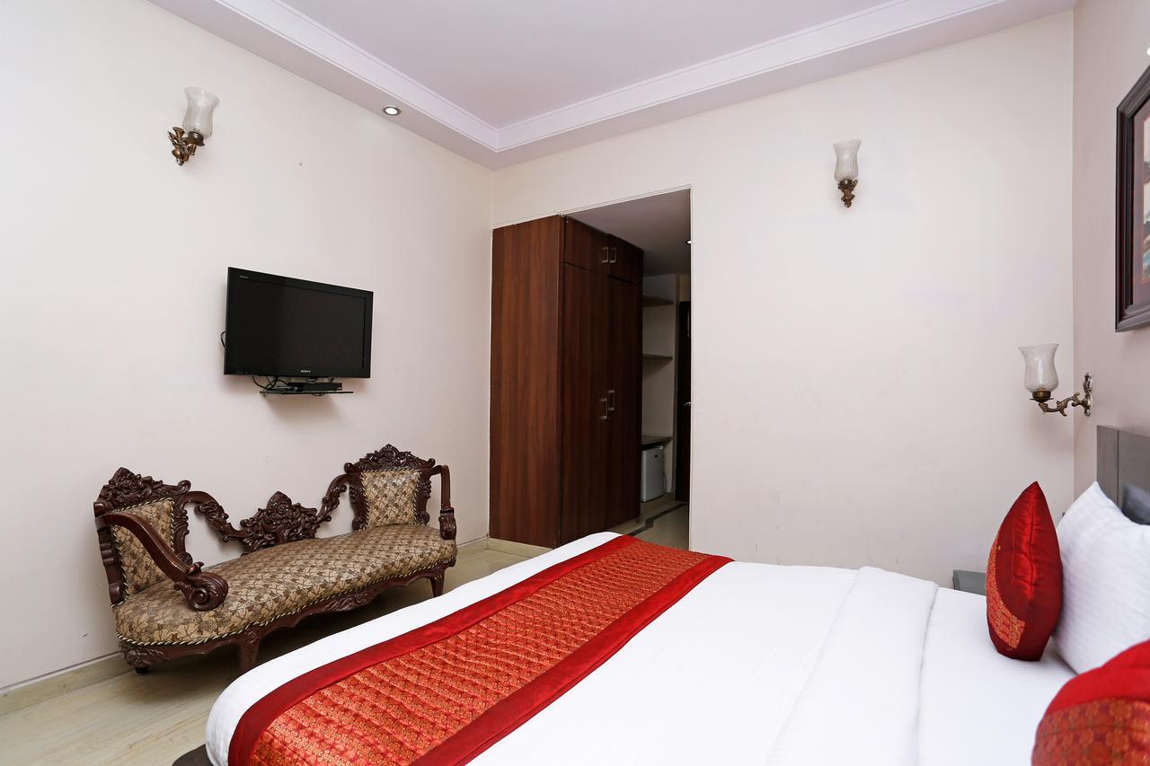 Oyo 5401 Hotel Mid Town Nové Dillí Exteriér fotografie
