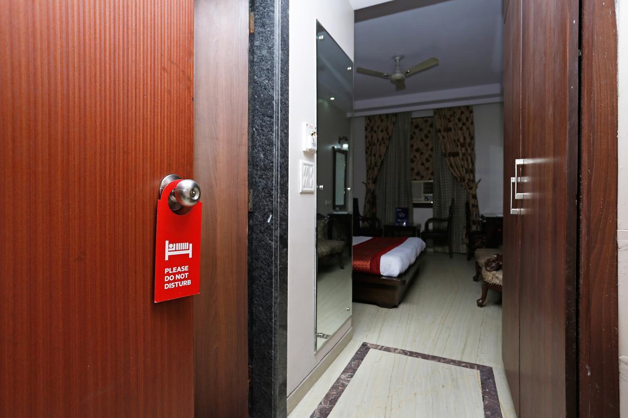 Oyo 5401 Hotel Mid Town Nové Dillí Exteriér fotografie