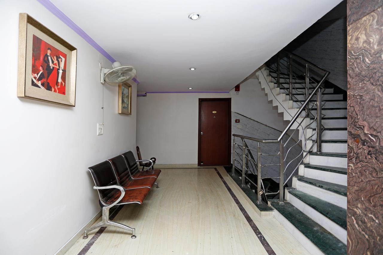 Oyo 5401 Hotel Mid Town Nové Dillí Exteriér fotografie
